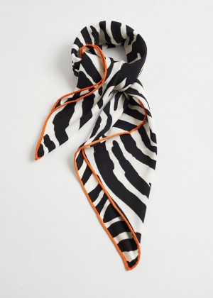 Sal & Other Stories Zebra Print Square Damske Čierne Biele Oranžové | SK-IO2673180