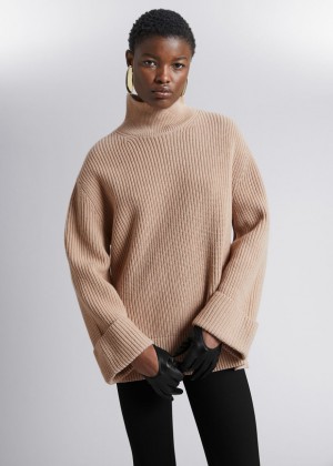 Sveter & Other Stories Oversized Turtleneck Knit Damske Béžové | SK-WY7482593