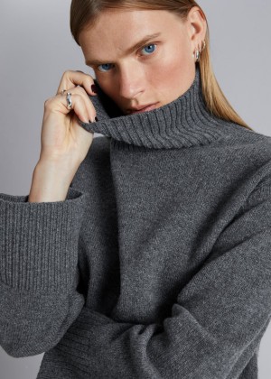 Sveter & Other Stories Oversized Turtleneck Vlna Damske Siva | SK-RS2013596