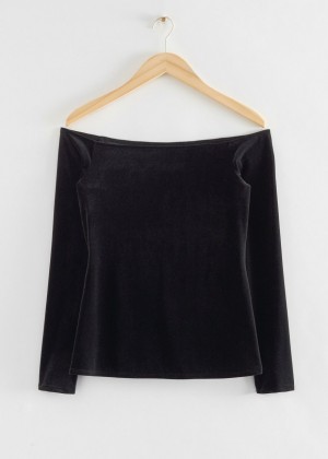 Topy & Other Stories Velvet Off-Shoulder Damske Čierne | SK-NL5761294